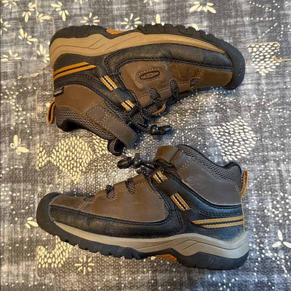 Keen 12 Targhee Kids Waterproof Shoes - Picture 10 of 11